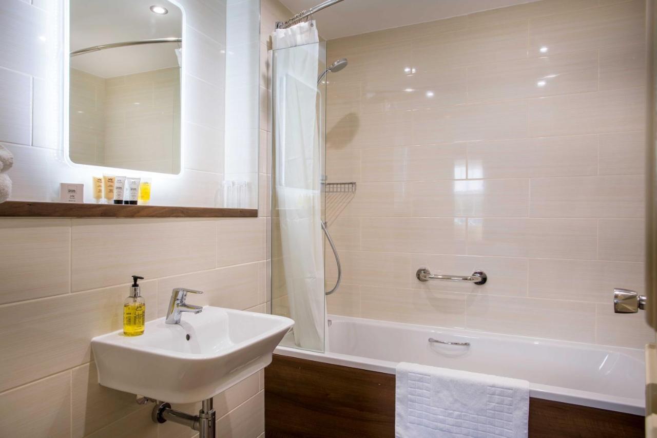 The Castle Hotel, Conwy, North Wales 4*